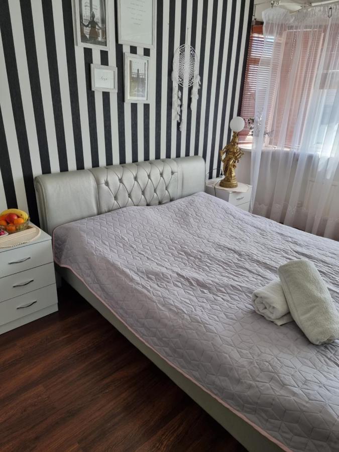 Отель Hollybush Private House Лутон Экстерьер фото